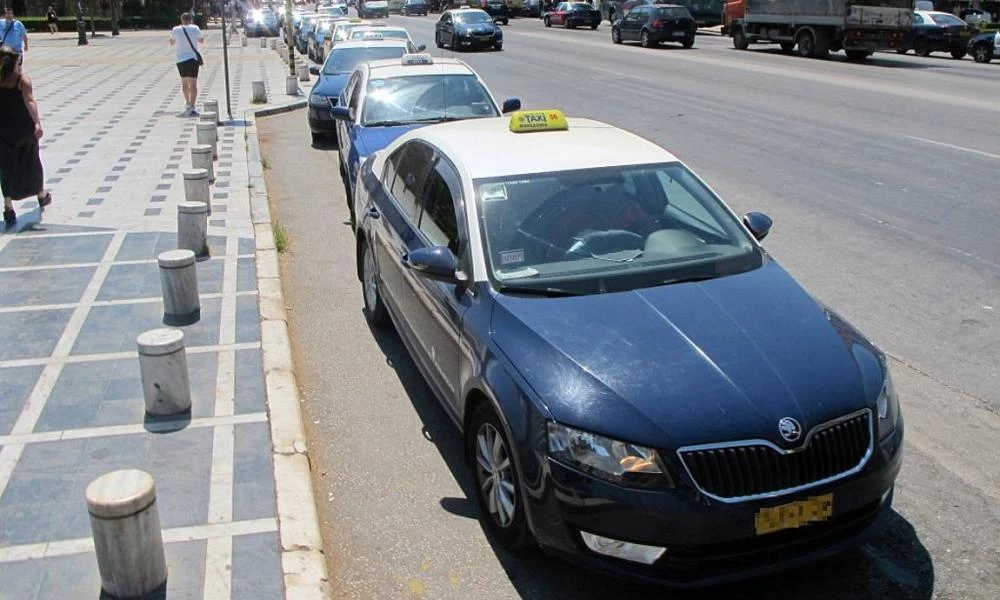 Θεσσαλονίκη: Θύμα ηλεκτρονική απάτης ταξιτζής - Πως τον ξεγέλασαν